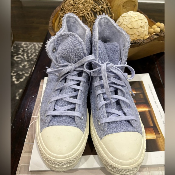 Converse Sherpa Sneakers - Picture 4 of 10